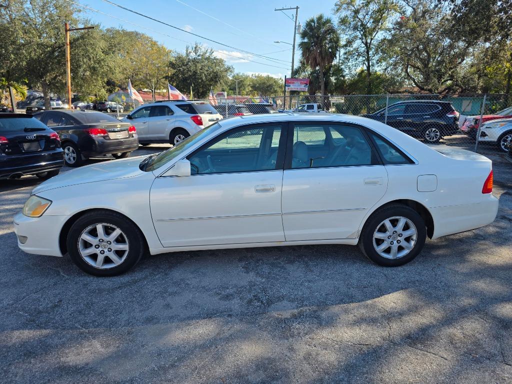 2000 Toyota Avalon XLS