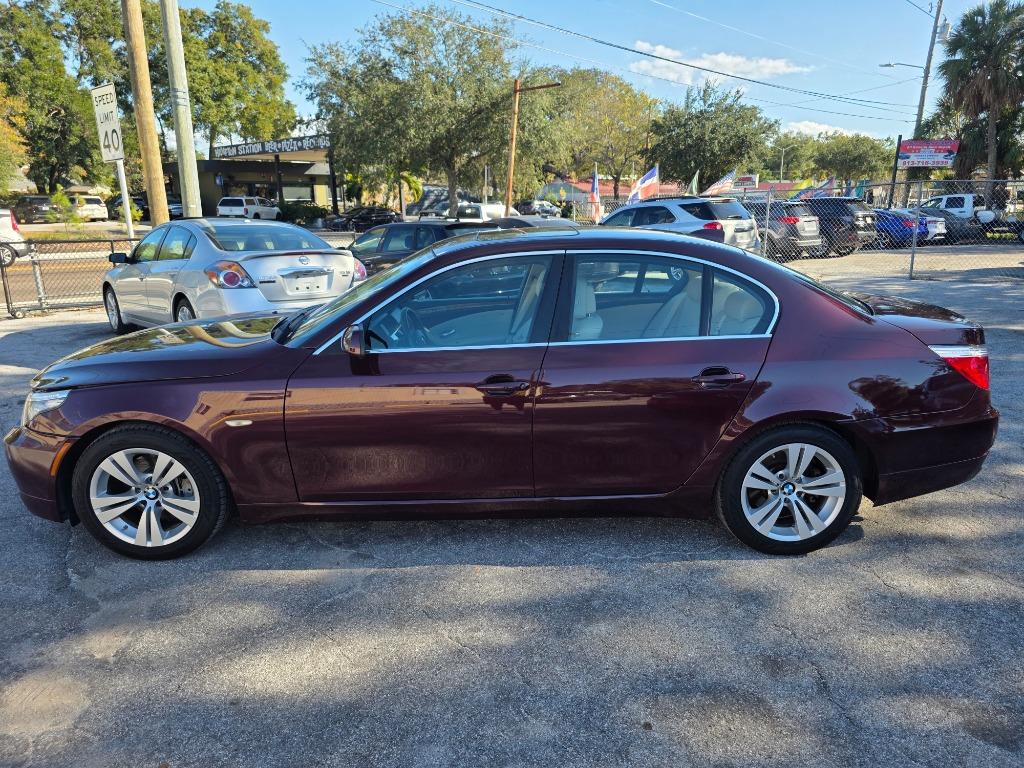 2010 BMW 5 Series 528i