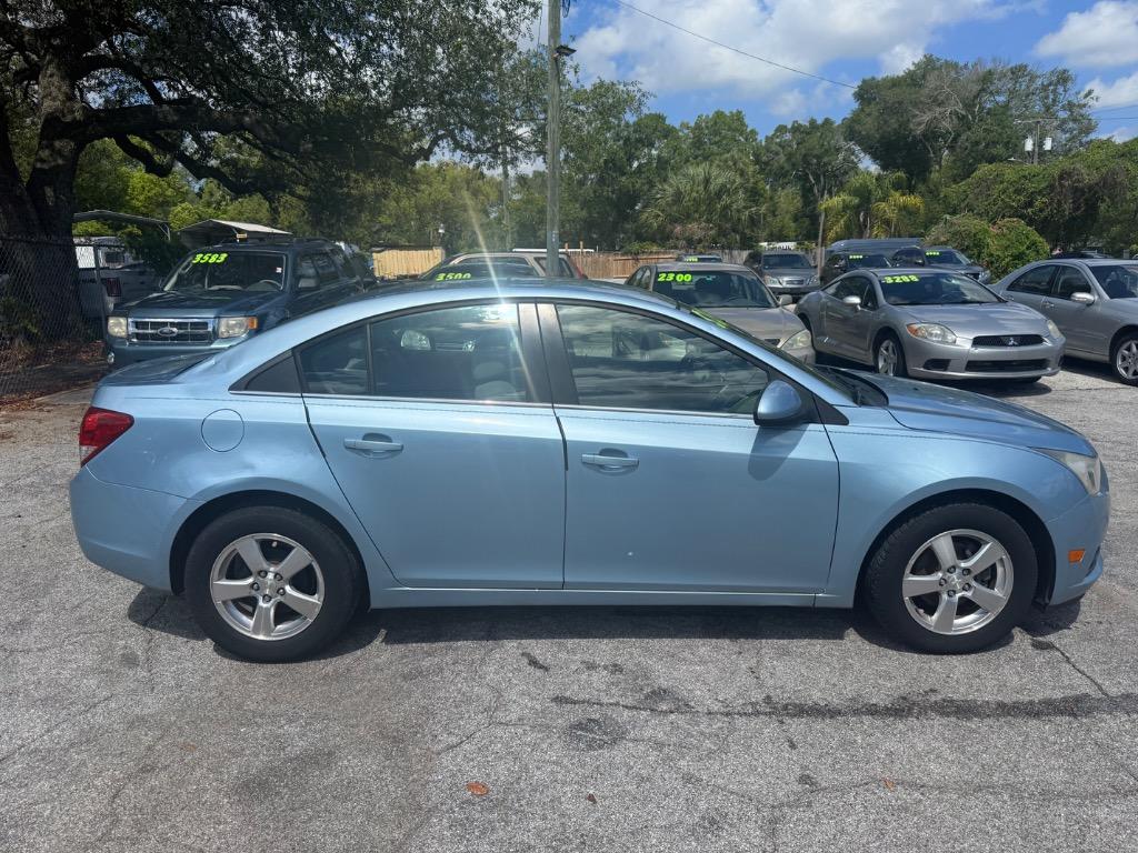 2012 Chevrolet Cruze 4-Door Sedan 1LT's photo